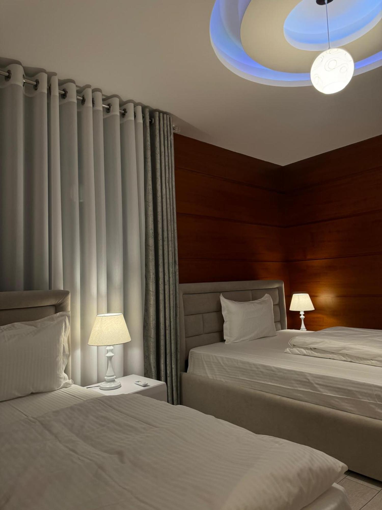 Sun Tower Luxury Suite-View From Of Tirana Center Exteriör bild